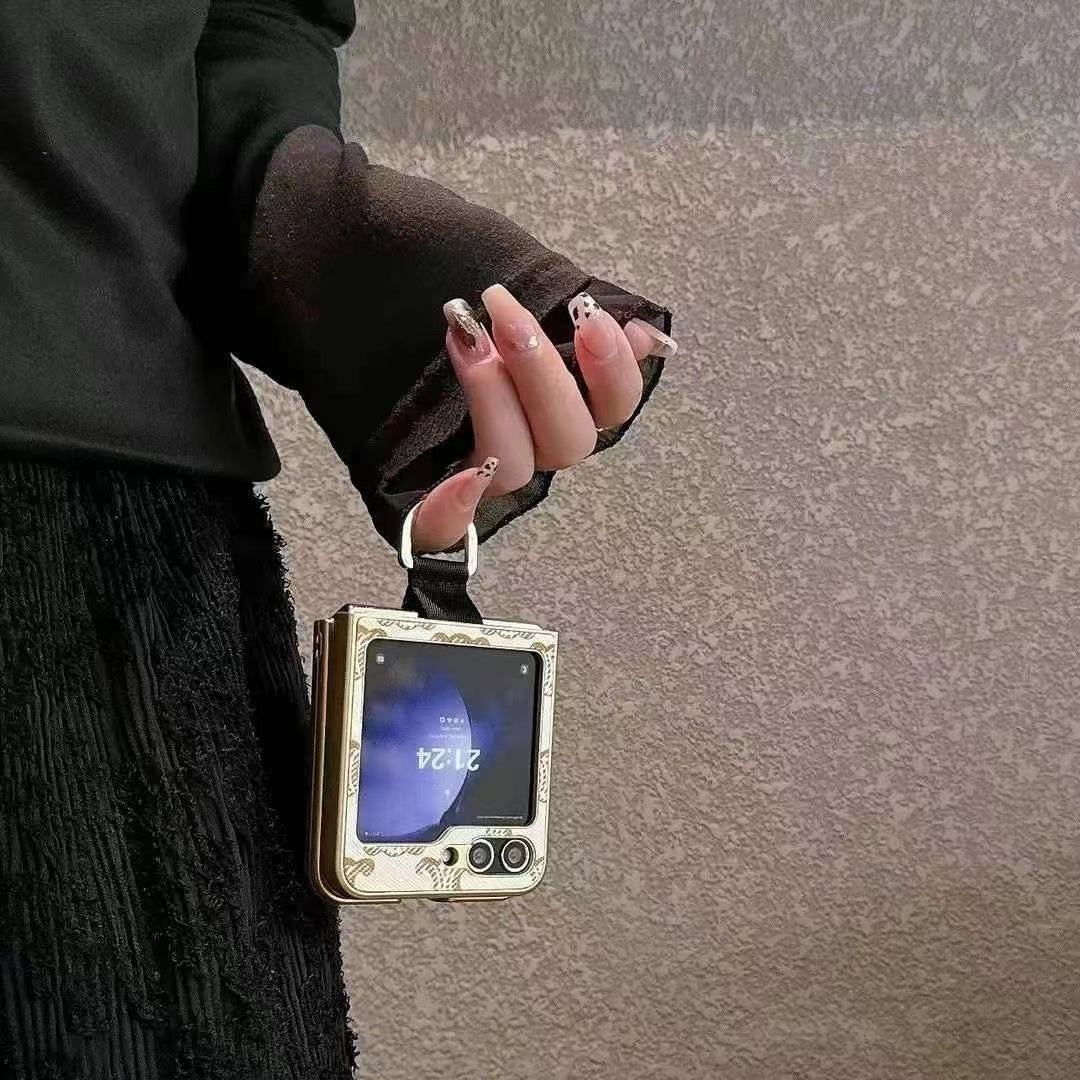Fashionable Celine iPhone Cases Show Half Scren
