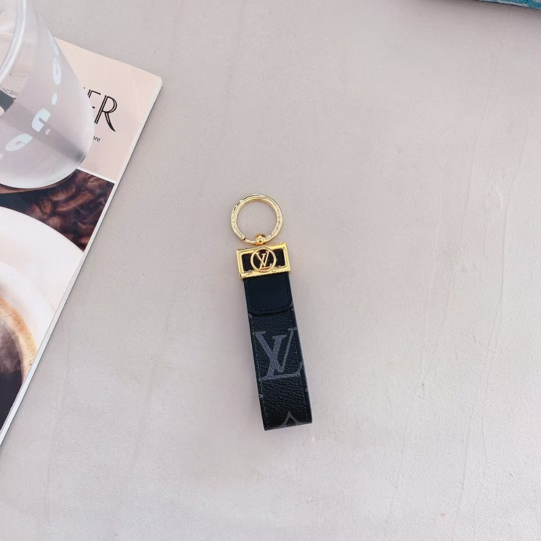 Fashionable Louis Vuitton Keychain Stylish