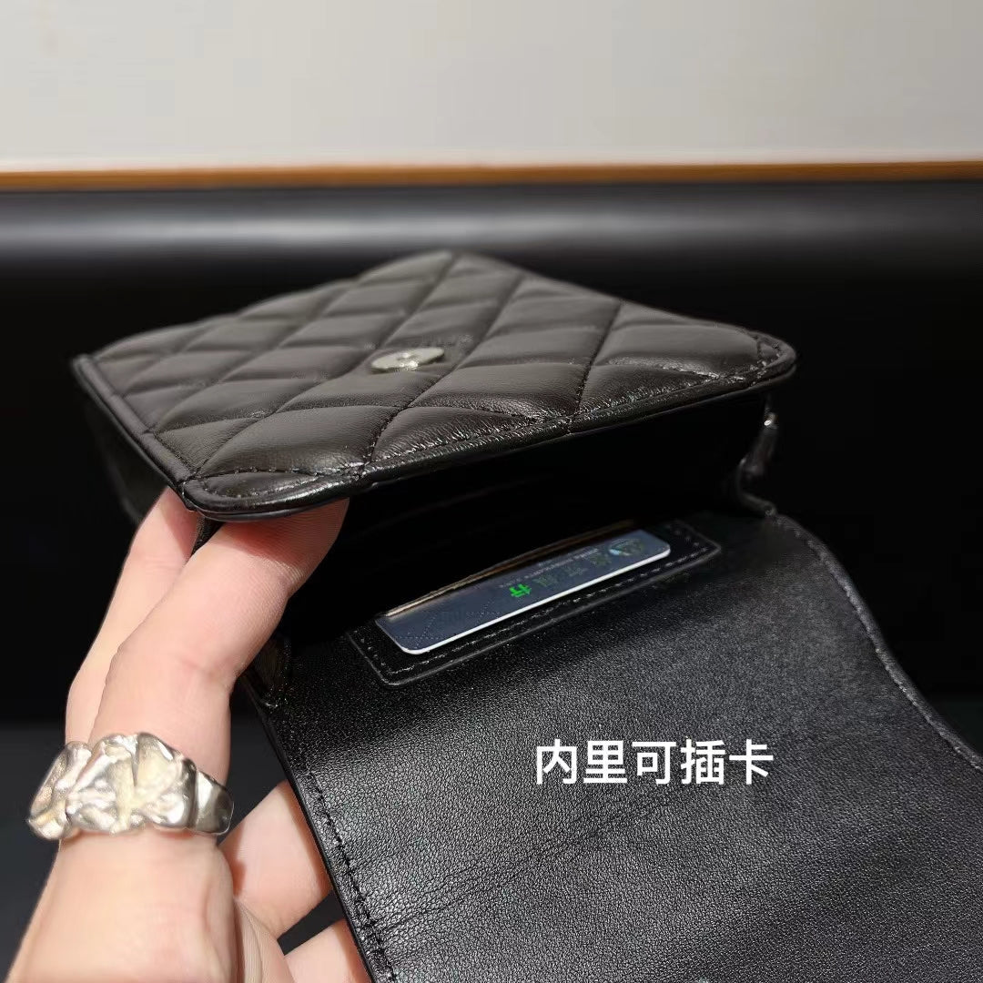 Fashionable Vogue Handbag