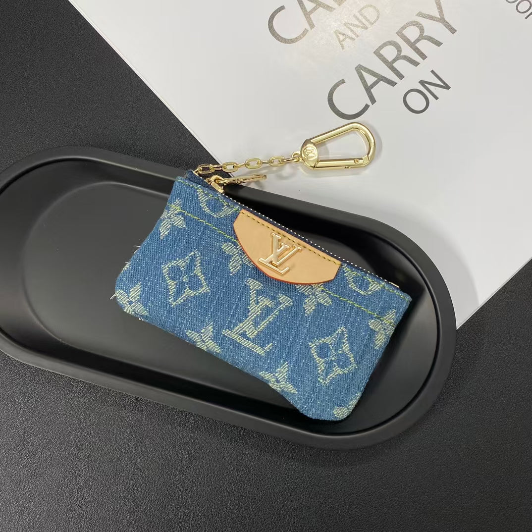 Fashionable Louis Vuitton Wallet Card Cases