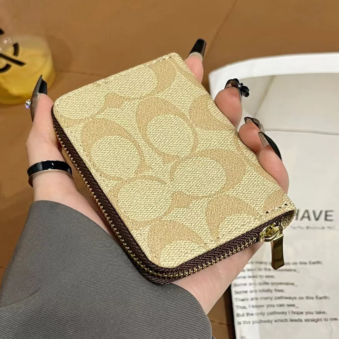 Durable and Elegant Coach / Michael Kors Card Case