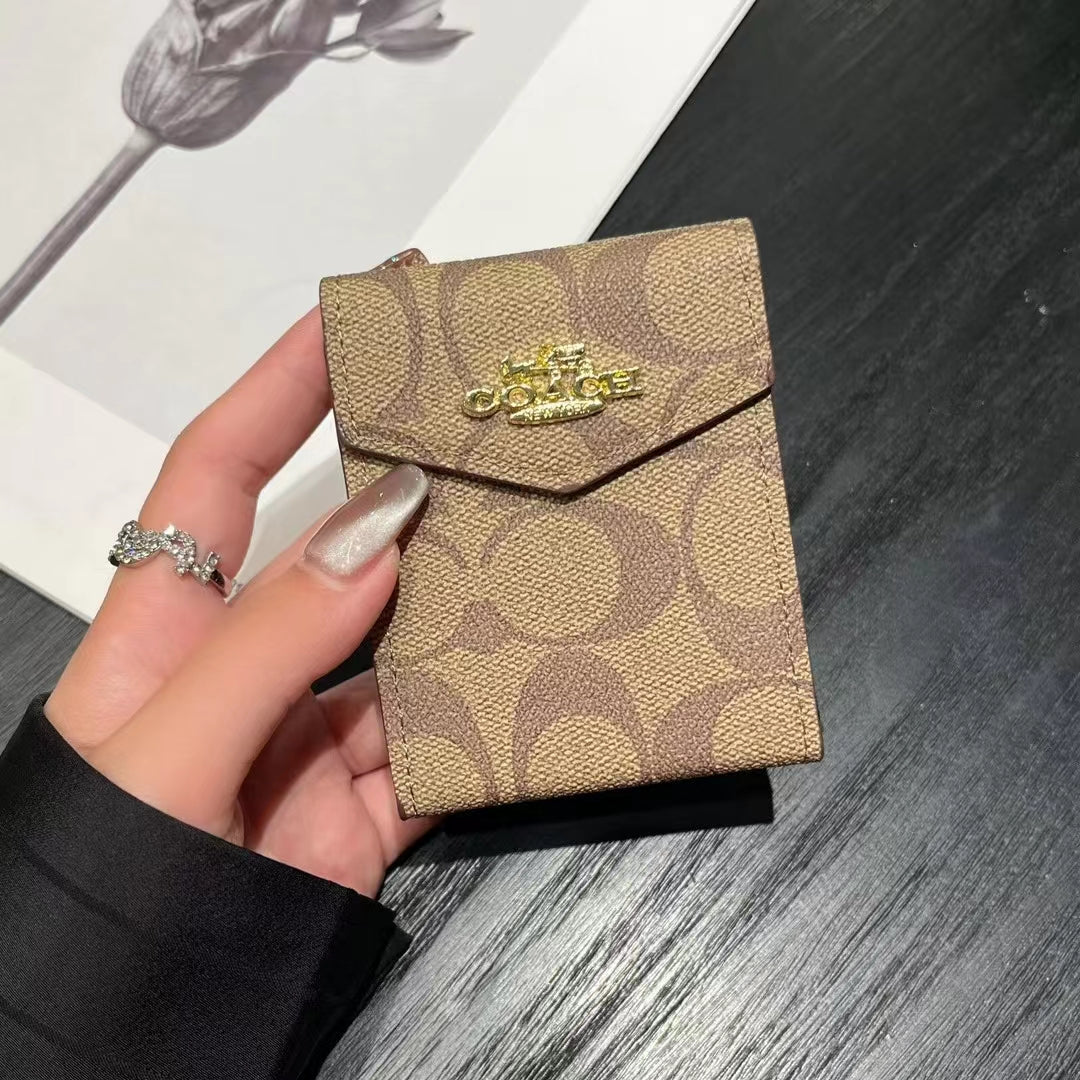 Durable Card Cases Coach / Michael Kors