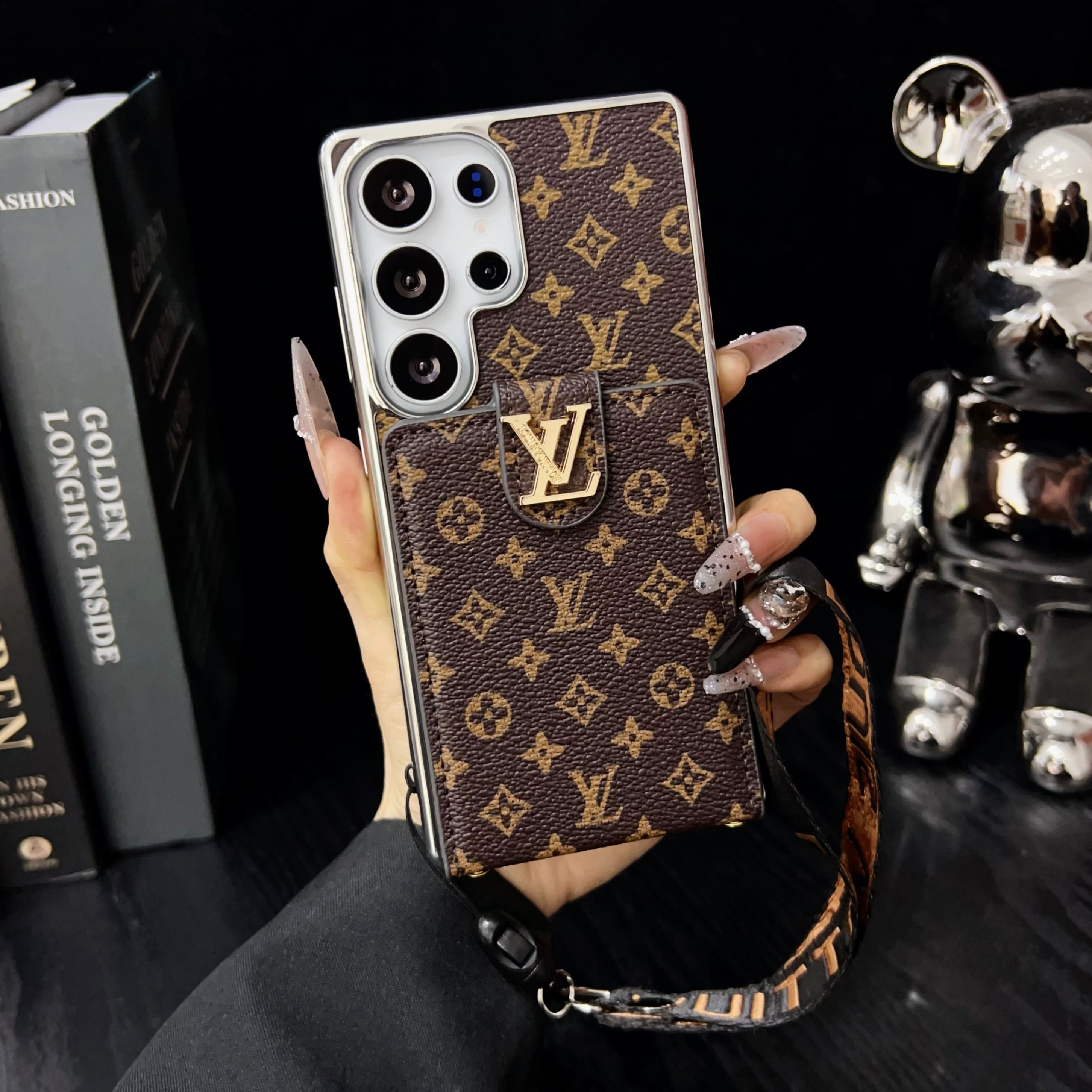 Yebo Fashion Lightweight Slim iPhone Protector