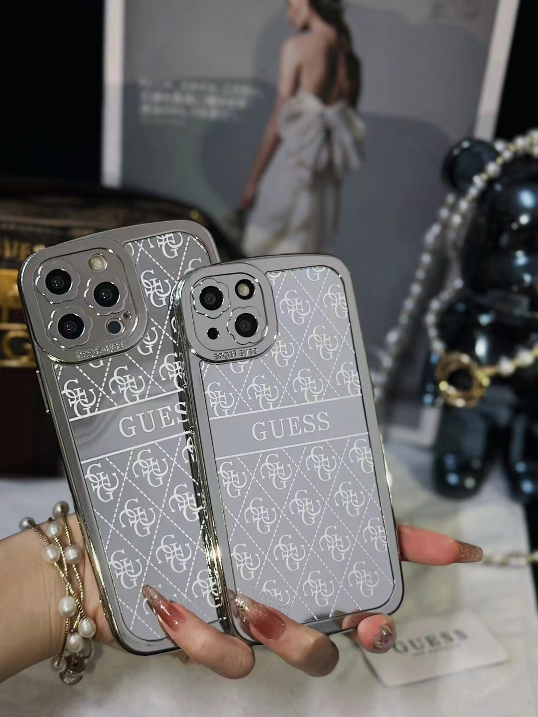 Fashionable Gucci iPhone Cases