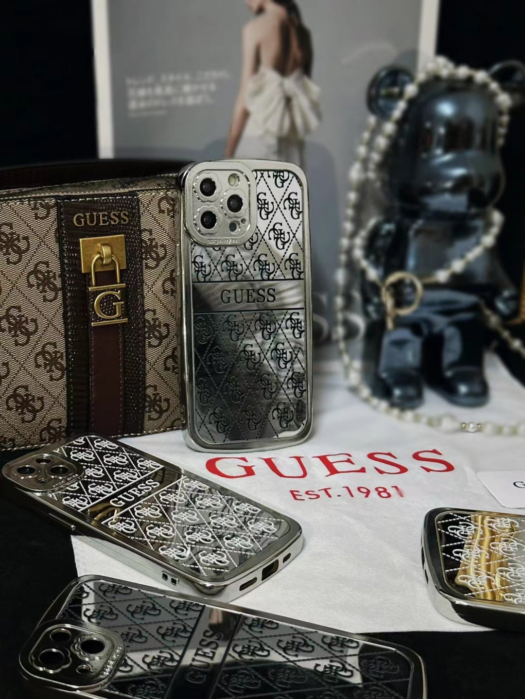 Fashionable Gucci iPhone Cases