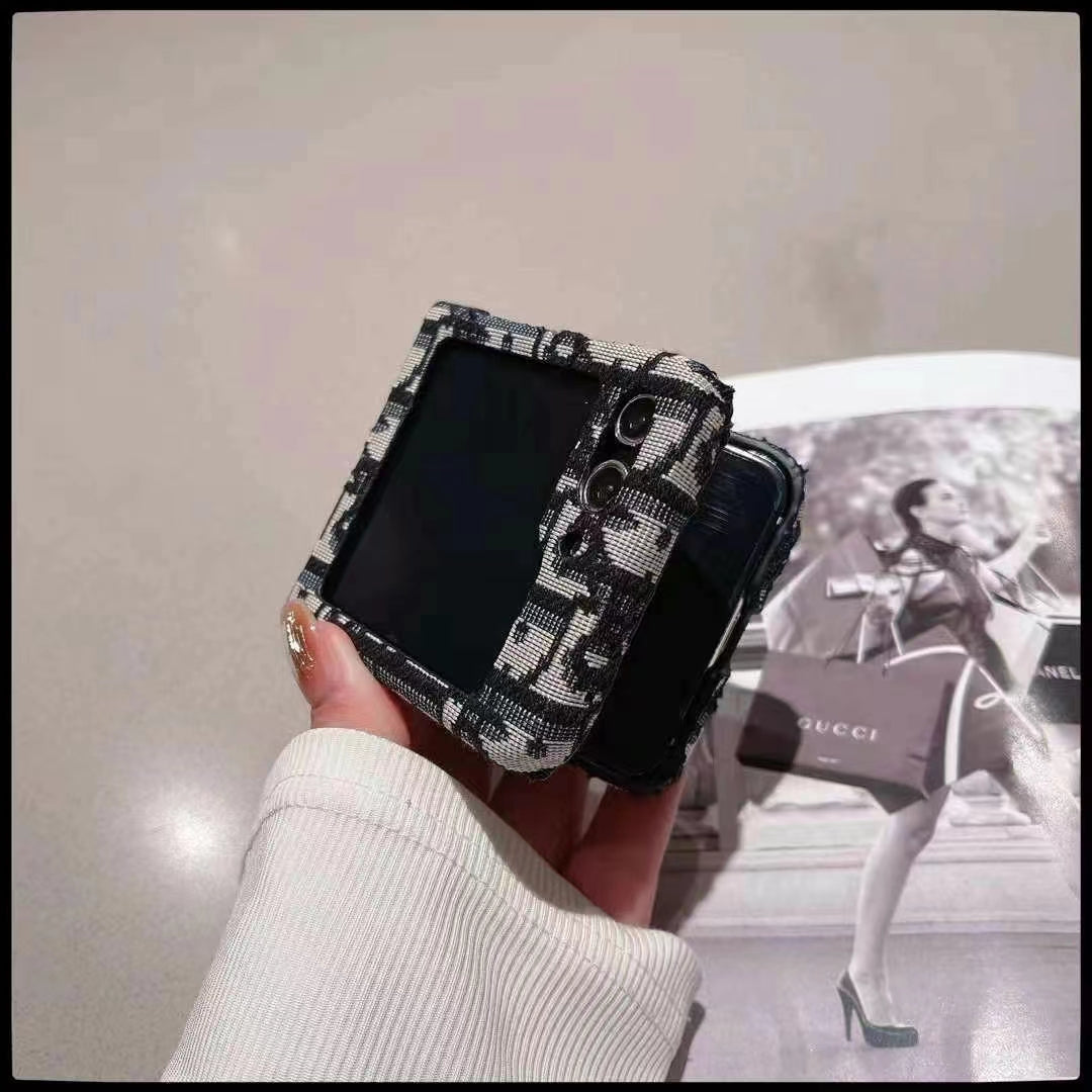 Christian Dior Phone Cases Show Half Screen
