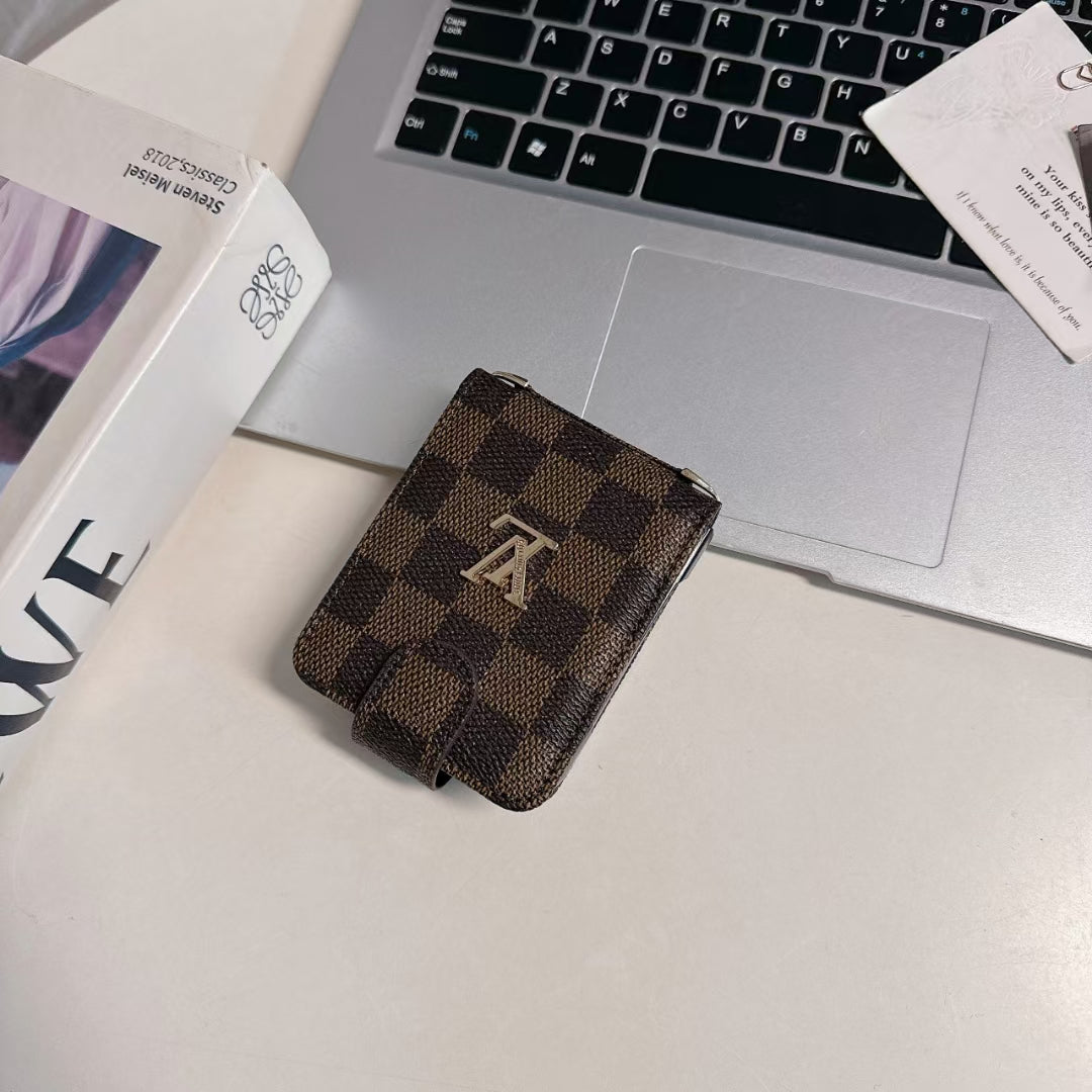Stylish Louis Vuitton Samsung Phone Cases