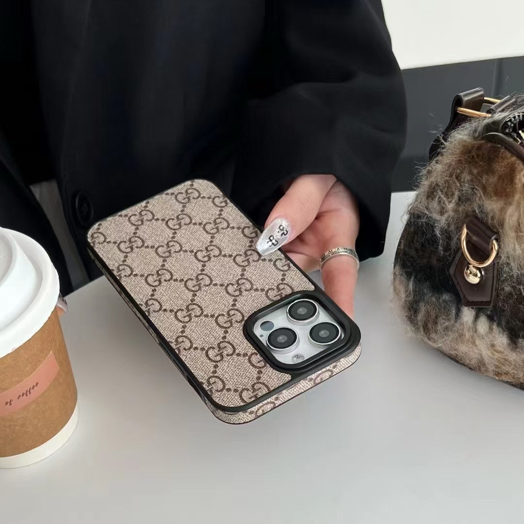 Fashionable and Elegant Louis Vuitton iPhone Cases