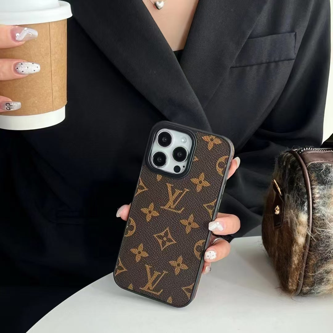 Fashionable and Elegant Louis Vuitton iPhone Cases