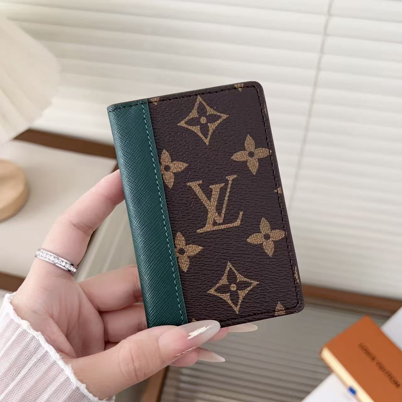 Yebo Fashion Luxurious Card Cases
