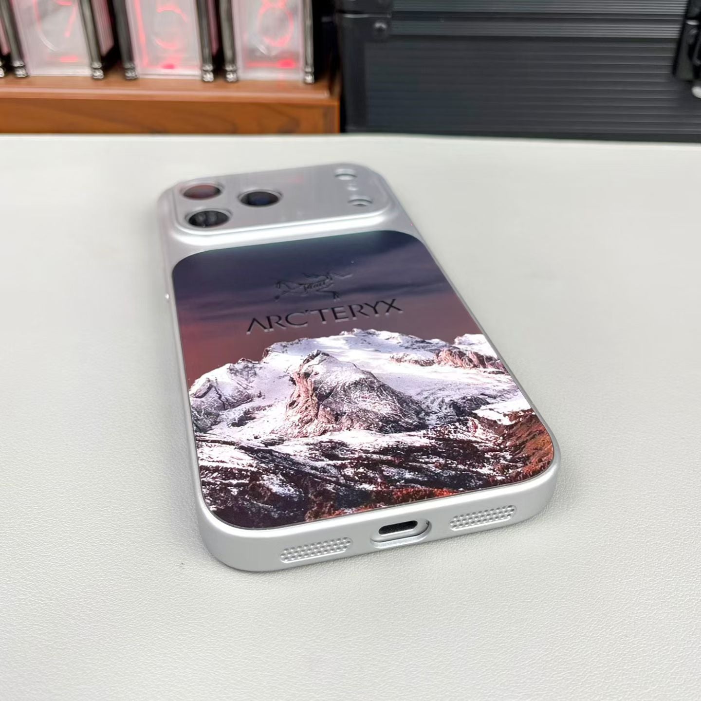 Yebo Fashion Ultra Thin iPhone Case