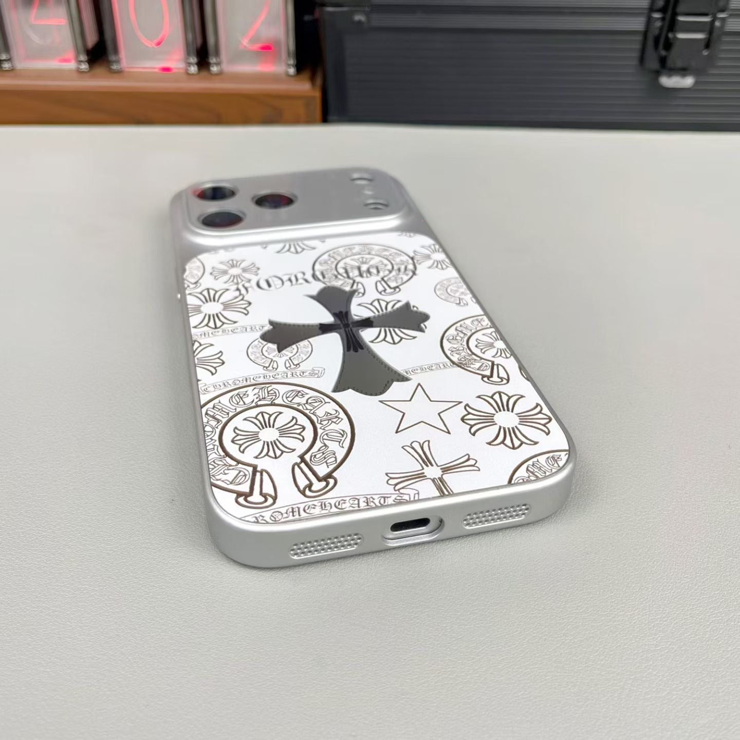 Yebo Fashion Durable Drop-Protection iPhone Cover