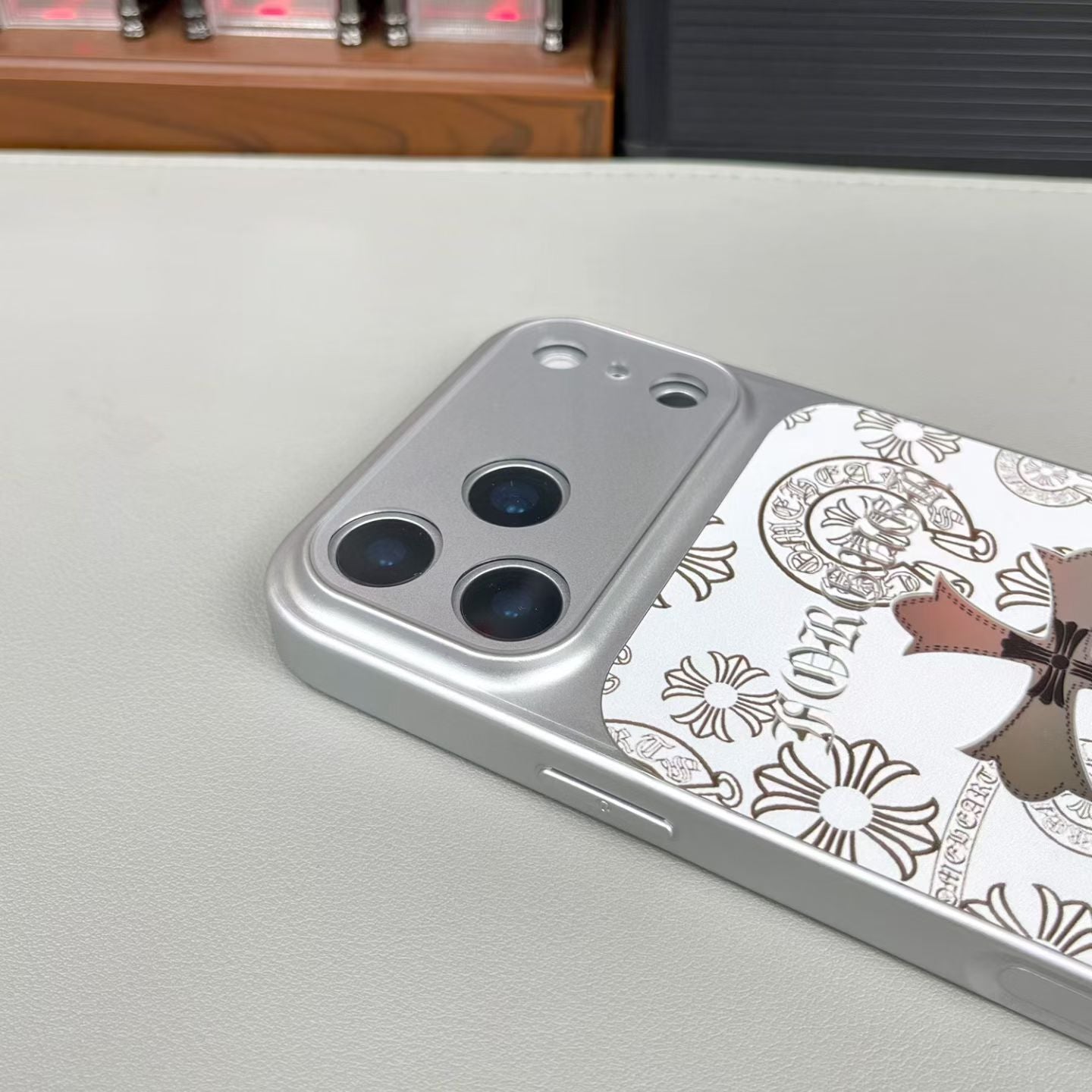 Yebo Fashion Durable Drop-Protection iPhone Cover