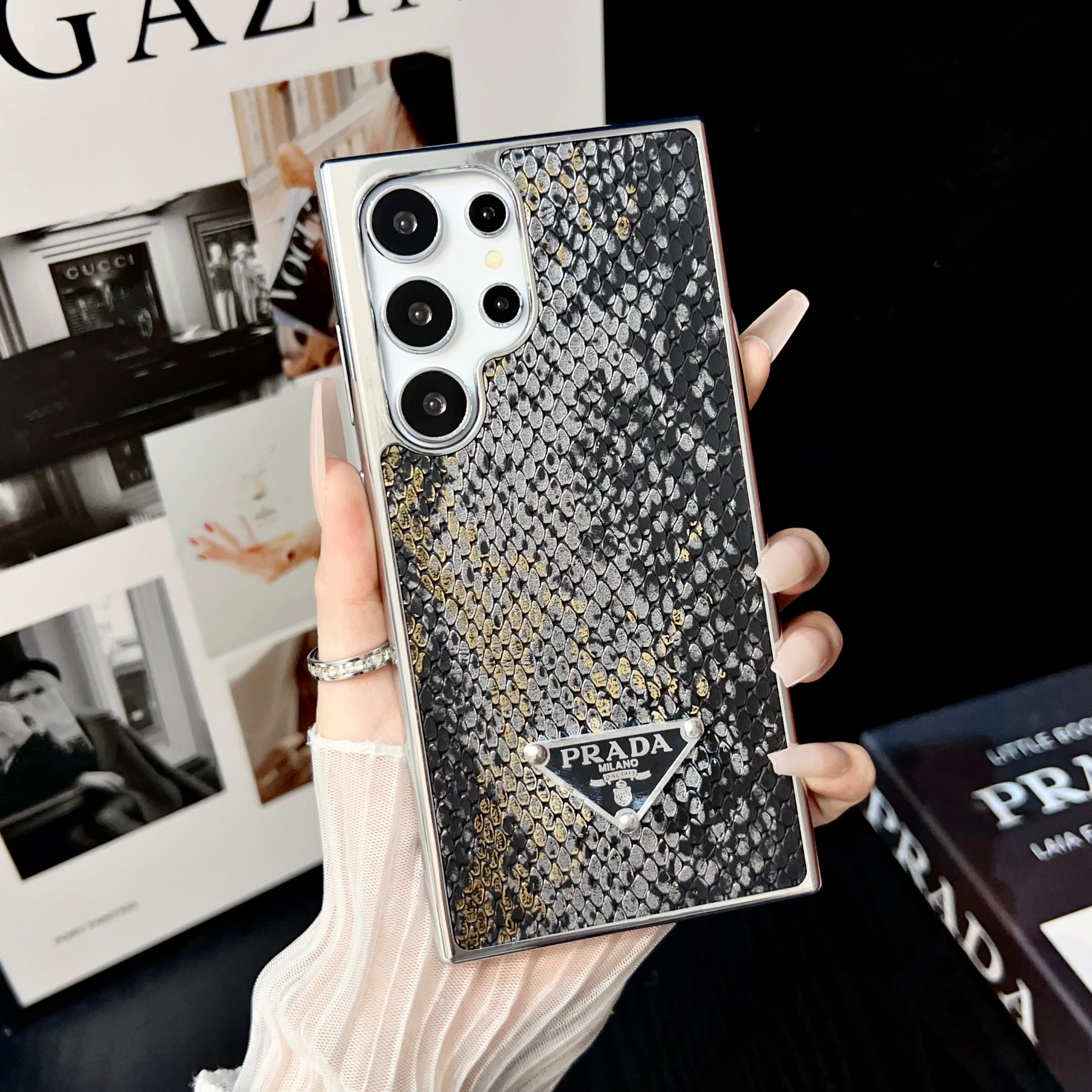 Yebo Fashion Luxury Style iPhone Cover