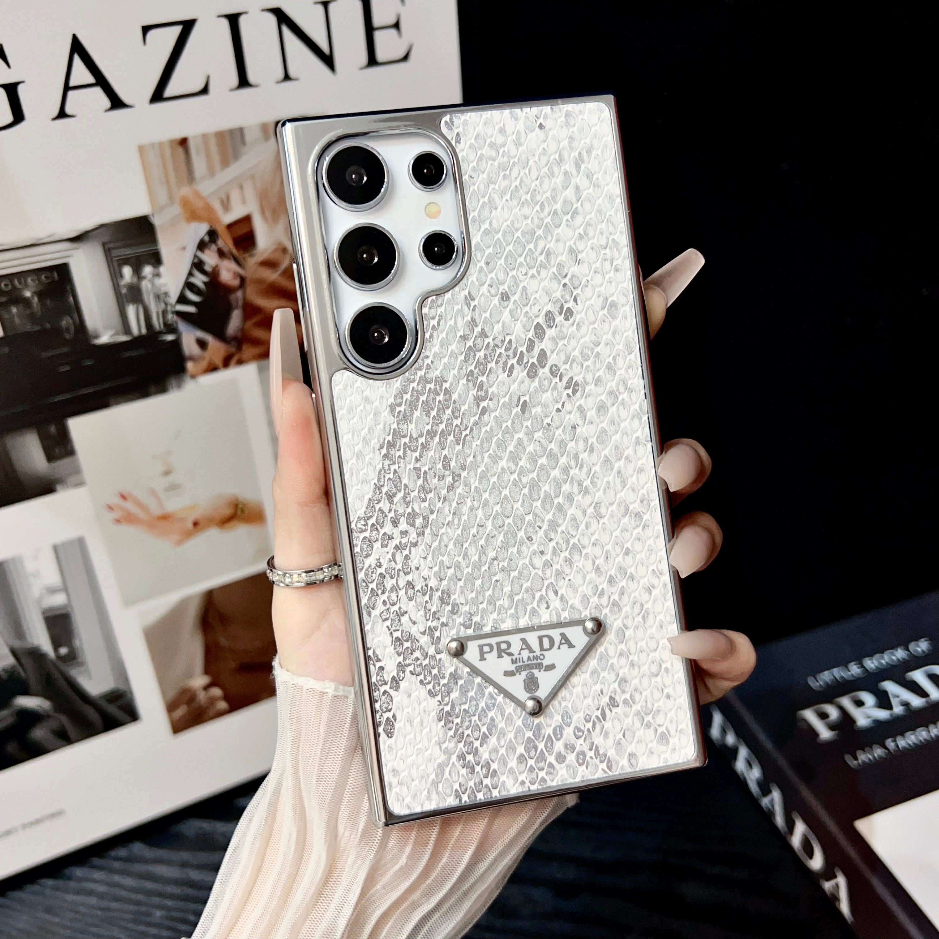 Yebo Fashion Luxury Style iPhone Cover